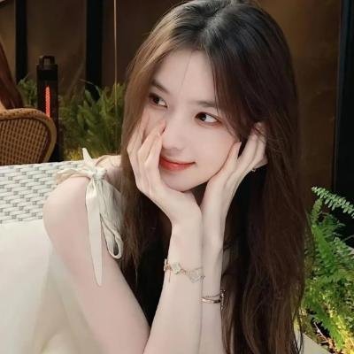 老牌影帝私下抽烟，本人沉默不回应，前后半年引热议